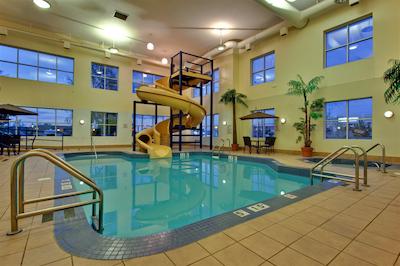 هلید این اکسپرز هتل اند سویتز لدبریج