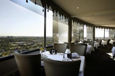 چاتیو لاکمب هتل