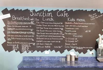 ب اُف ایسلاندز کونتری لج متل