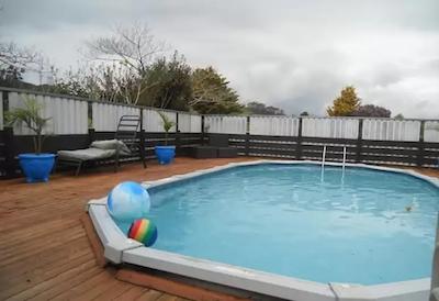 ب اُف ایسلاندز کونتری لج متل