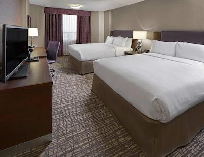 دوبلتری بای هیلتون وست ادمنتون