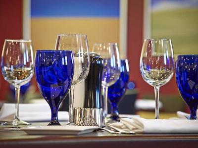 دوبلتری بای هیلتون وست ادمنتون