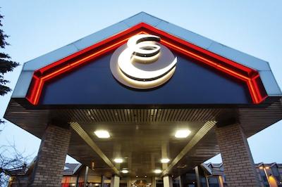 اکسکوتیو ریال هتل وست ادمنتون