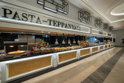 گرانادا لاکچری بلک