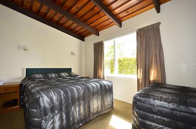 اسپا لج متل