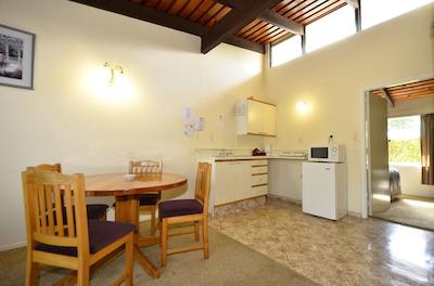 اسپا لج متل