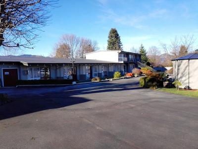 اسپا لج متل