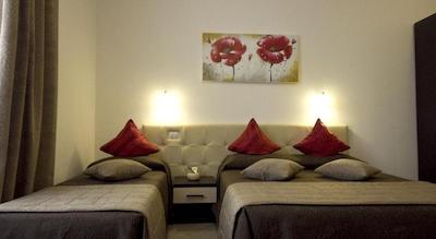 ارا پاسیز این