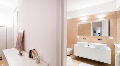 ارا پاسیز این