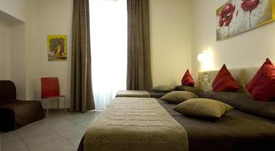 ارا پاسیز این