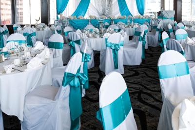 هلید این اکسپرز ادمنتون دونتون