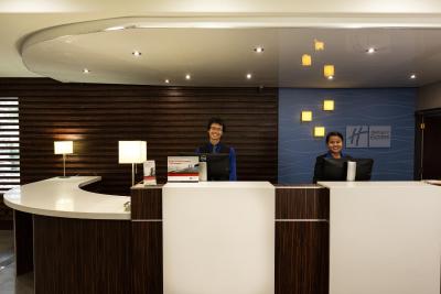 هلید این اکسپرز ادمنتون دونتون