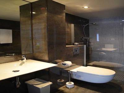 هوا اوگوستا گاردن اپارتمنتز