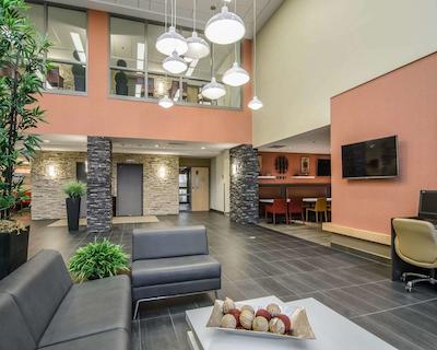 بست وسترن پلاس آیرپرت این اند سویتز