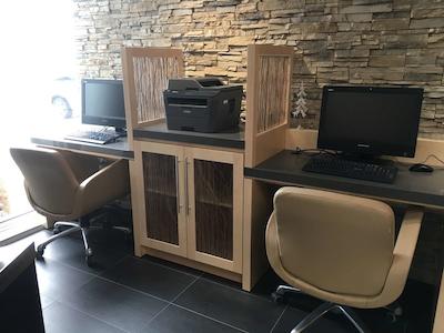 بست وسترن پلاس آیرپرت این اند سویتز