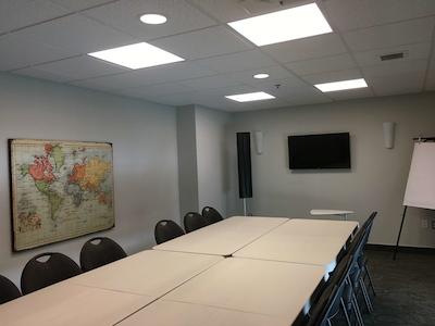 بست وسترن پلاس آیرپرت این اند سویتز