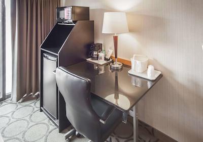 کمفرت این وست