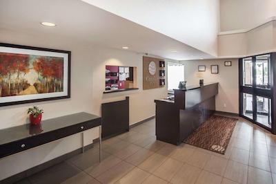 کمفرت این وست