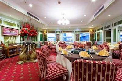 هتل ویندسور سوئیتس اند کانونشن سوخومویت 20