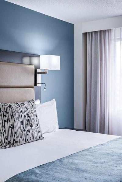 امباسی هتل اند سویتز