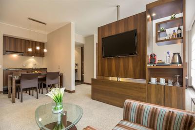 نه کالکشن بگوت هاسیندا ریال