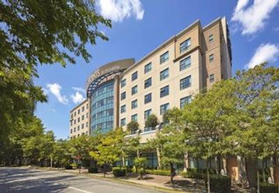 فور پوینتز بای شراتون وانکوور آیرپرت