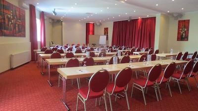 تپ هتل رسیدنز ام فستسپیلهاوز