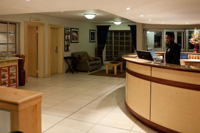 راد لج ایست لندن