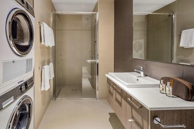 کست پرد مونتز ب راد