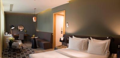 رادیسن بلو هتل بیروت وردون