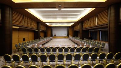 رادیسن بلو هتل بیروت وردون