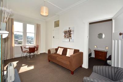 اپارتمنتز ات است کلیر