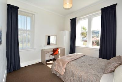 اپارتمنتز ات است کلیر