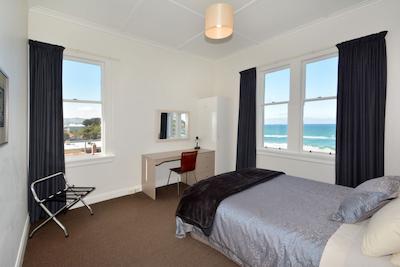 اپارتمنتز ات است کلیر