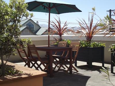 اپارتمنتز ات است کلیر