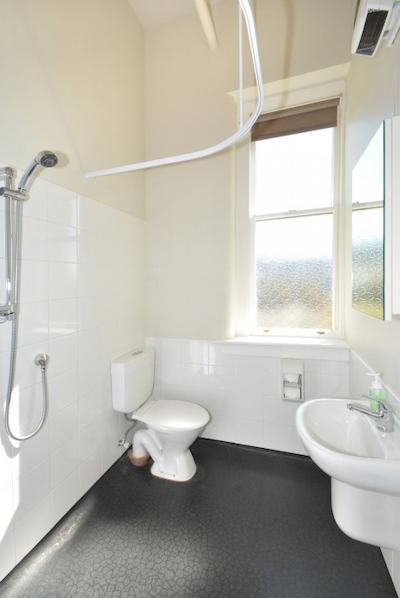 اپارتمنتز ات است کلیر