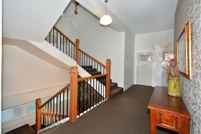 اپارتمنتز ات است کلیر