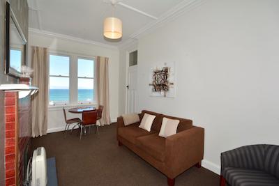 اپارتمنتز ات است کلیر