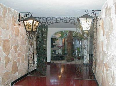 ویلاز تاکول بوتیک