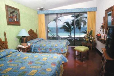 ویلاز تاکول بوتیک