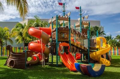 مون پالاس کانکون