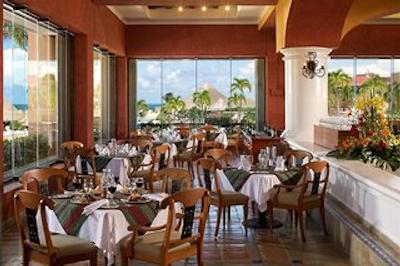 مون پالاس کانکون