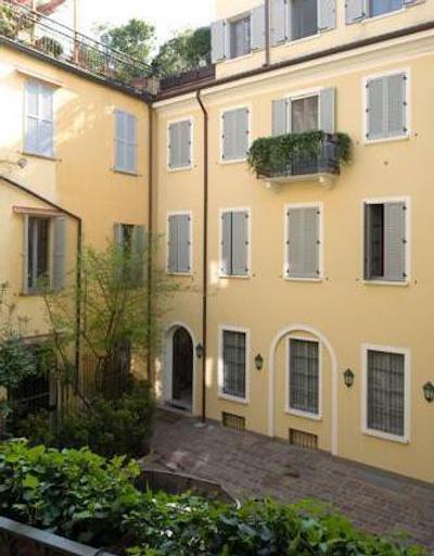 رسیدنس سروا