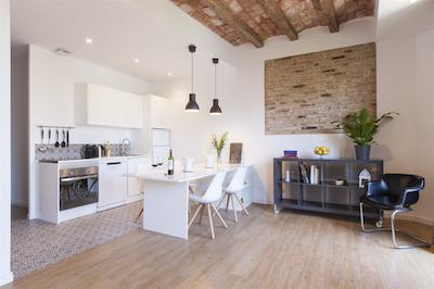 اسپاسیز چارمینگ فلاتز