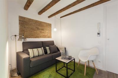 اسپاسیز چارمینگ فلاتز