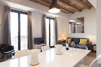 اسپاسیز چارمینگ فلاتز