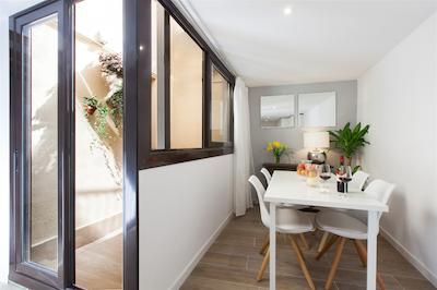 اسپاسیز چارمینگ فلاتز