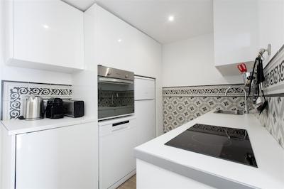 اسپاسیز چارمینگ فلاتز