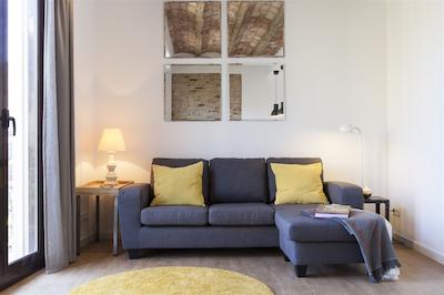 اسپاسیز چارمینگ فلاتز