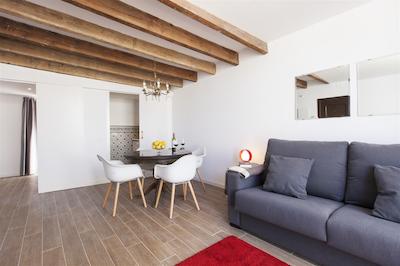 اسپاسیز چارمینگ فلاتز